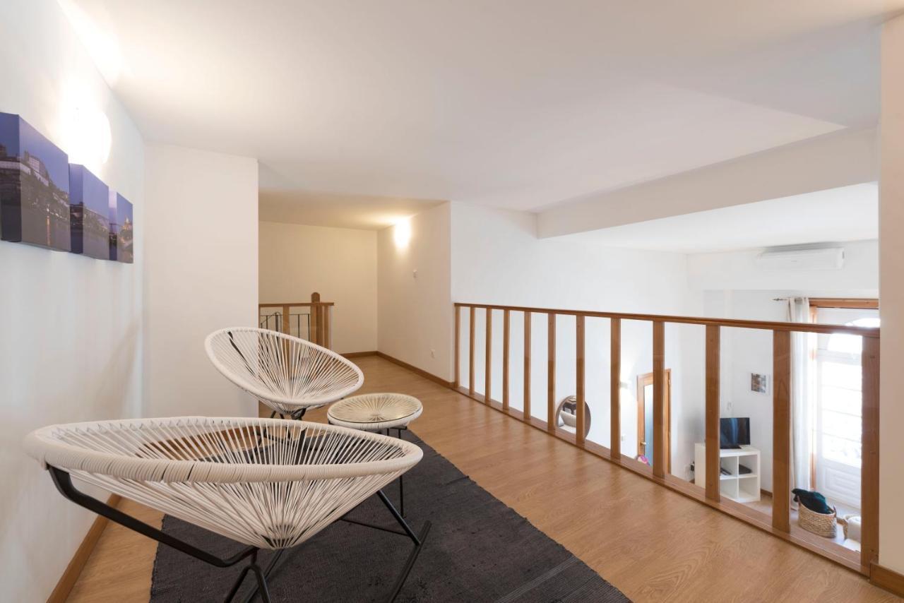 Lovelystay - The Porto Getaway Duplex - Free Parking Bagian luar foto