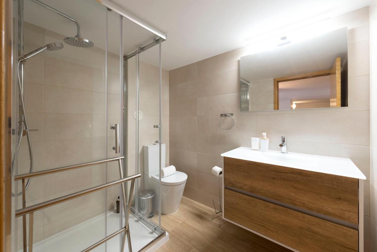 Lovelystay - The Porto Getaway Duplex - Free Parking Bagian luar foto