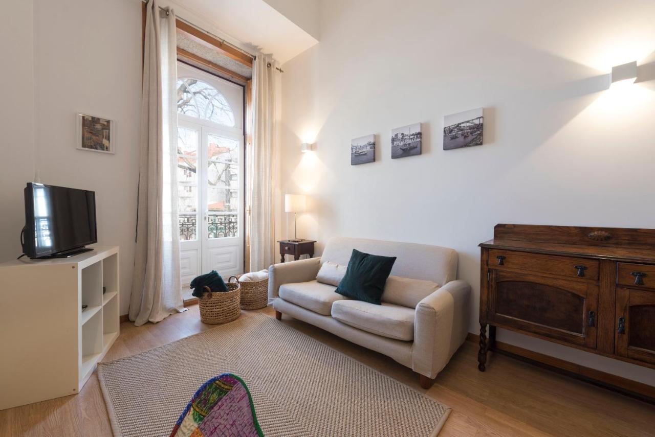 Lovelystay - The Porto Getaway Duplex - Free Parking Bagian luar foto
