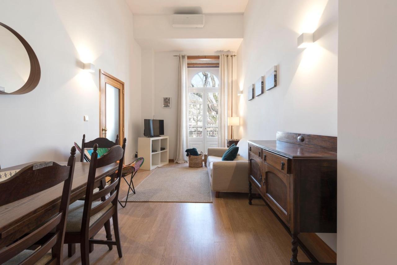 Lovelystay - The Porto Getaway Duplex - Free Parking Bagian luar foto