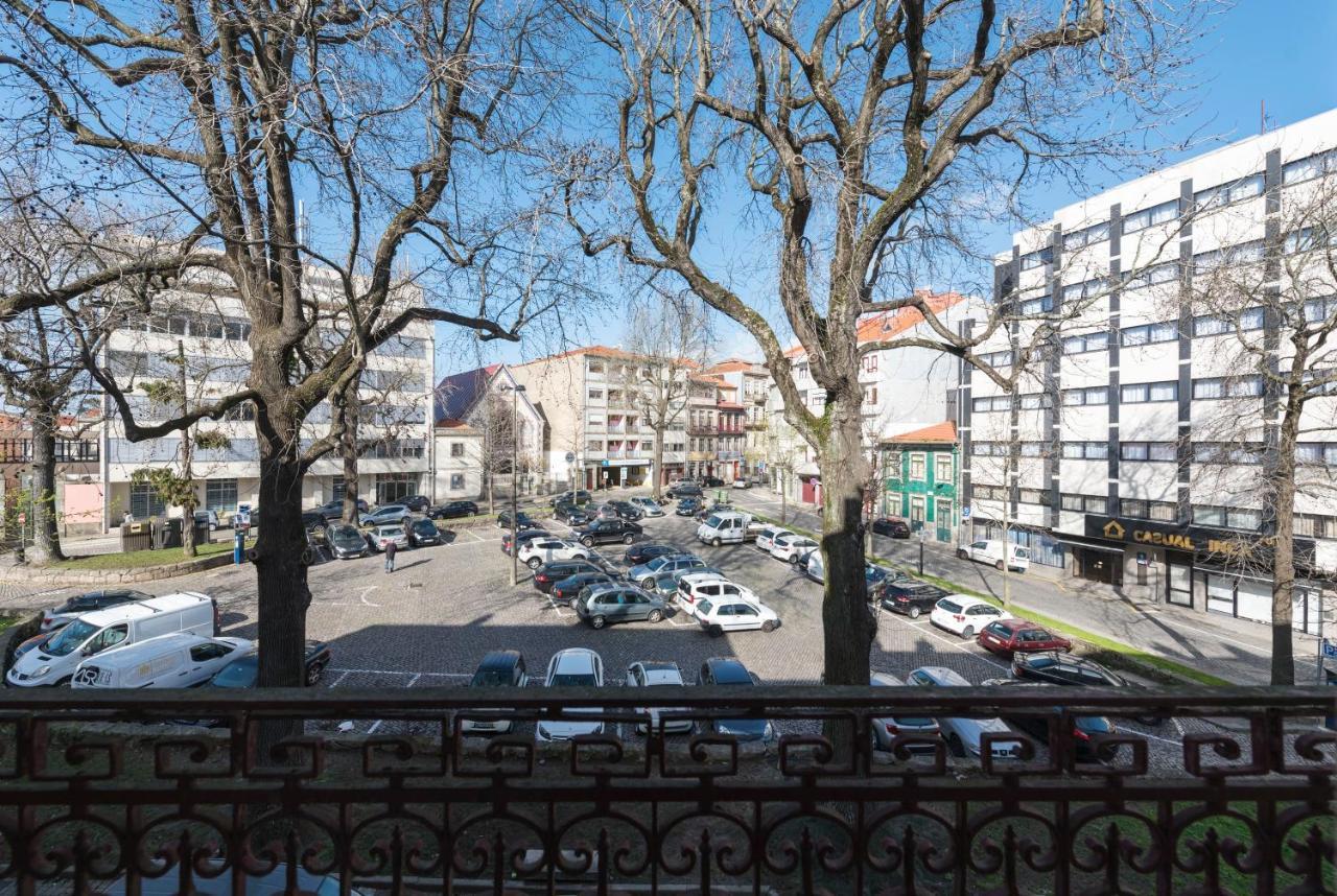 Lovelystay - The Porto Getaway Duplex - Free Parking Bagian luar foto