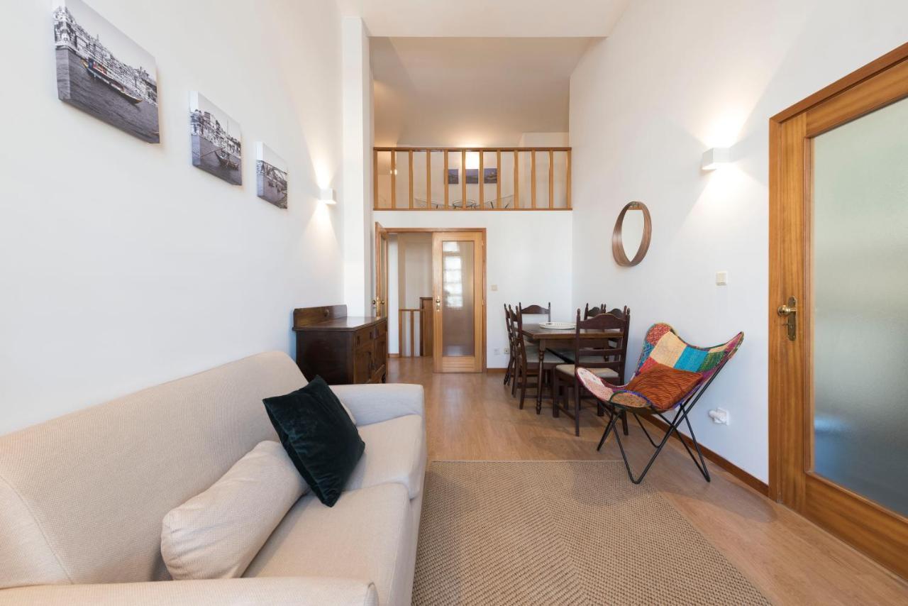 Lovelystay - The Porto Getaway Duplex - Free Parking Bagian luar foto